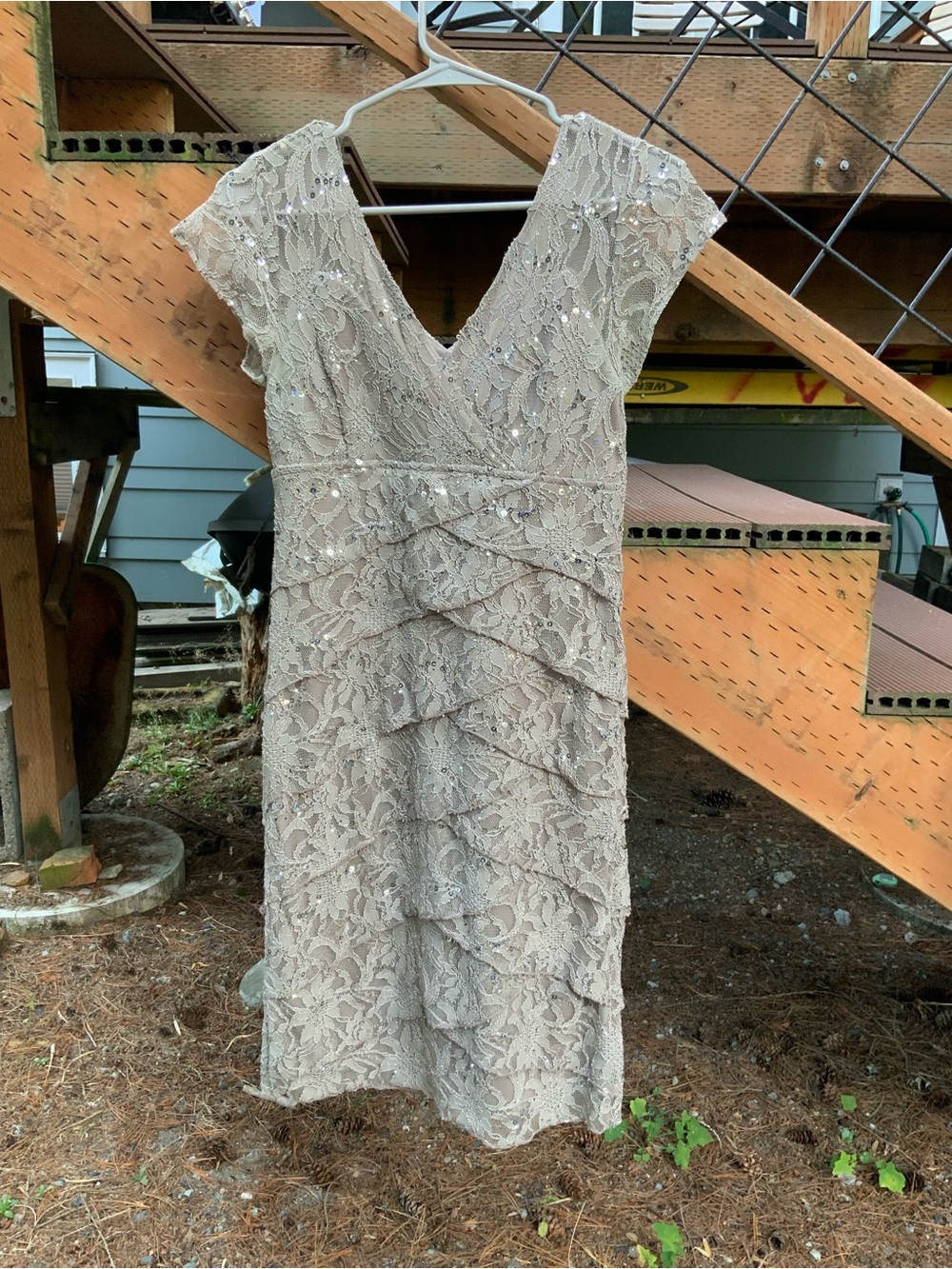 Lace V-Neck Cocktail Dress in Champagne